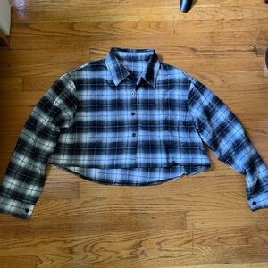 Cropped grungy button down